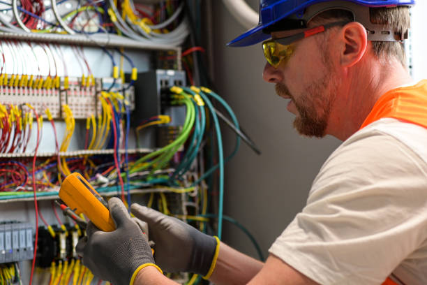 Best Affordable Emergency Electrician  in Wildwood, MO